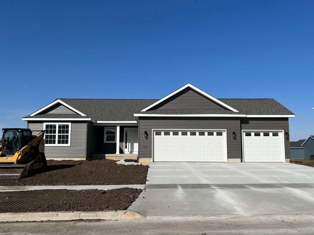 2819 Maple Grove Dr., Cedar Falls | Move-In Ready Homes for Sale